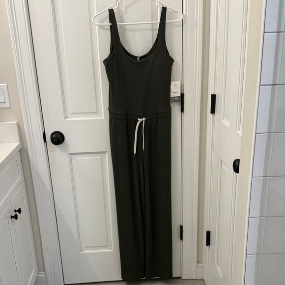Vuori Pants - Vuori Pose Scoop Jumpsuit
